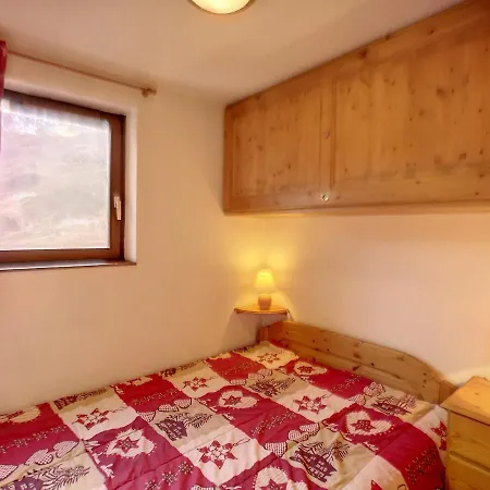Apartment 2 Pieces 4 Couchages, Aux Pieds, 1 *