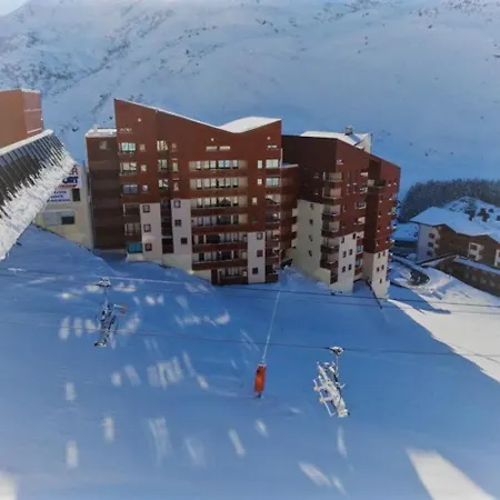 Apartment Les Menuires: 2 Pieces, 4 Pers, Pied Des Pistes, Parking Gratuit - Fr-1-178-100 *